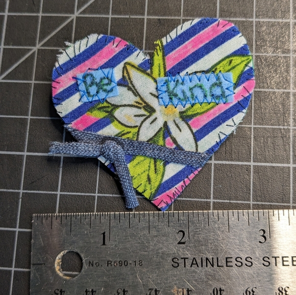 Upcycled Be Kind Heart Pin - Picture 4 of 4